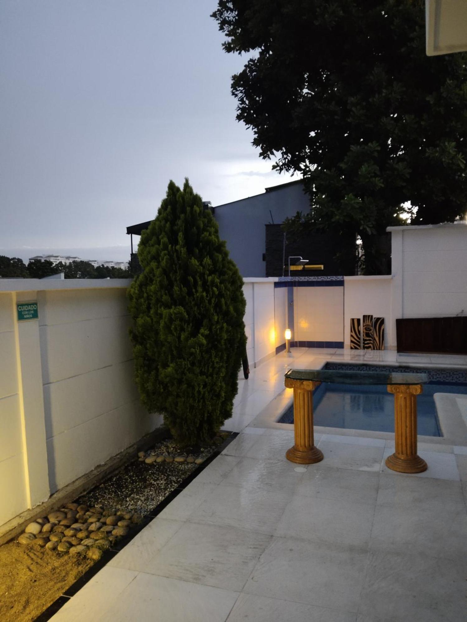 Hotel Premium House Floridablanca Dış mekan fotoğraf